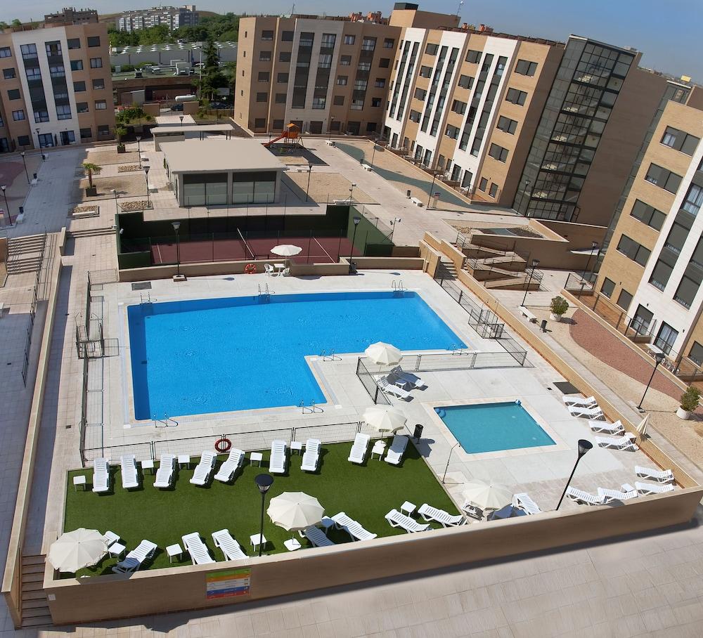 Apart-hotel Compostela Madri